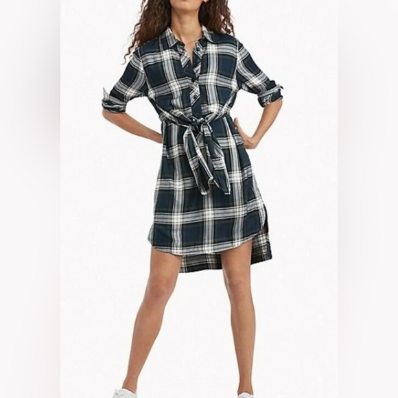 Tommy Hilfiger Dresses & Skirts - Tommy Hilfiger Green and white Plaid Shirt dress (MB1)